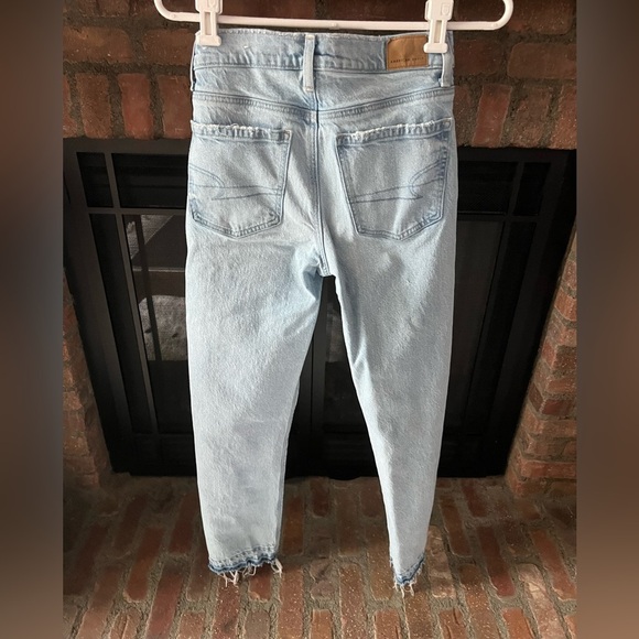 American Eagle super high rise denim straight leg jeans with released hem - Picture 6 of 7